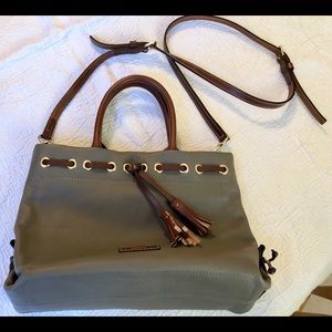 Beautiful leather Dooney & Bourke purse